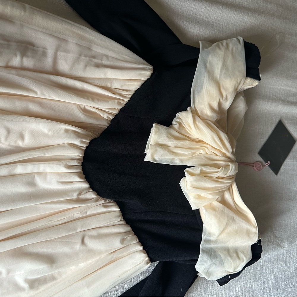 House of CB - Alana Dress Black and Cream Off-Shoulder Dress - Picture 7 of 7